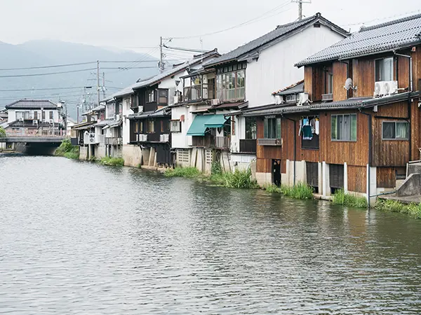 船川