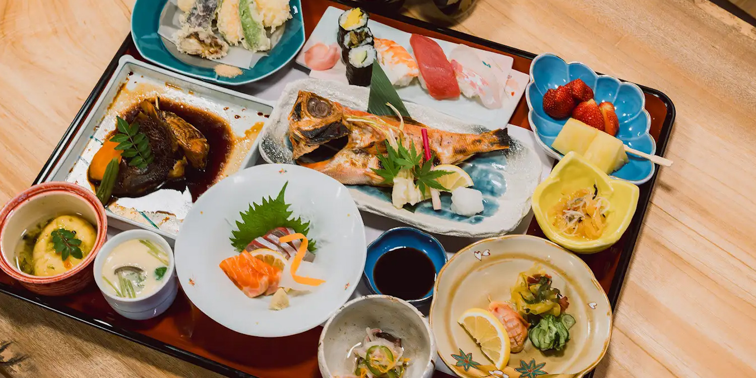 夕食 イメージ